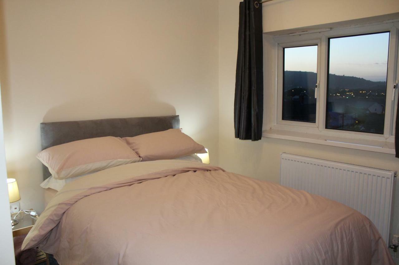Van Apartments Caerphilly Bagian luar foto